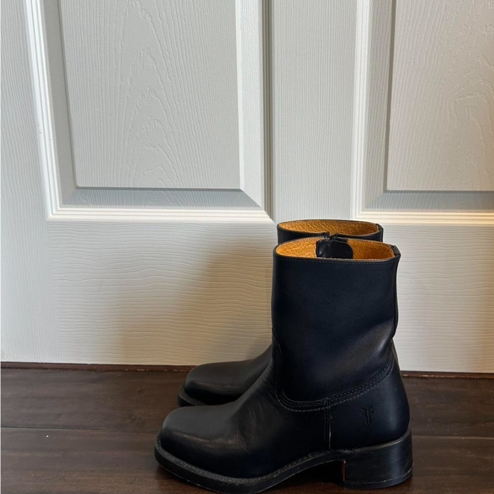 Frye Short Campus Boot